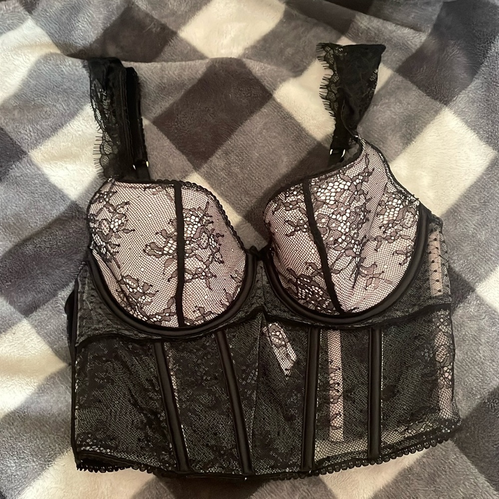 Victoria secret small lace cap sleeve corset top